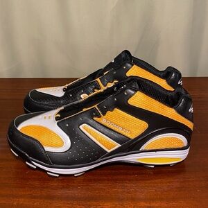 BOOMBAH Vapor Pro Molded Baseball/Softball  Athletic cleats Sz 15